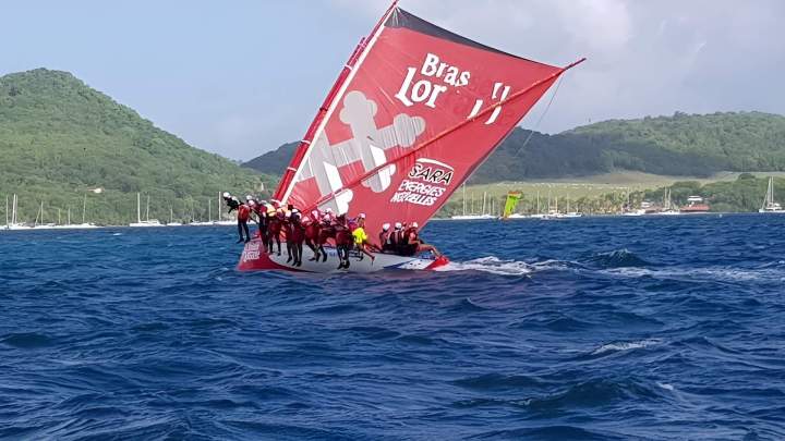 Tour des Yoles de Sainte-Anne